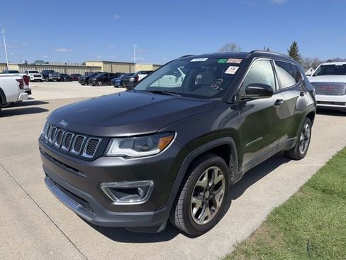 Used 2018 Jeep Compass Limited w/ Navigation Group image 2