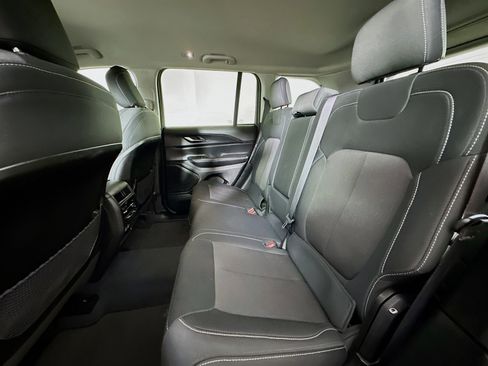 Used 2023 Jeep Grand Cherokee Laredo w/ Luxury Tech Group I image 26