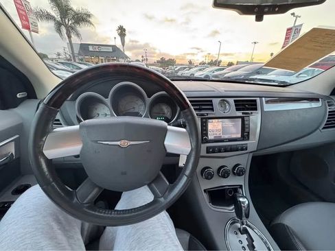 Used 2008 Chrysler Sebring Limited w/ Luxury Group image 9
