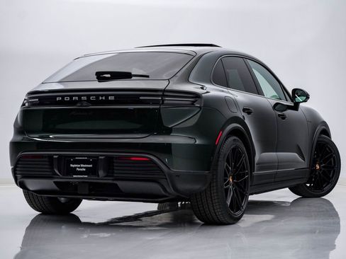 New 2026 Porsche Macan 4 Electric image 12