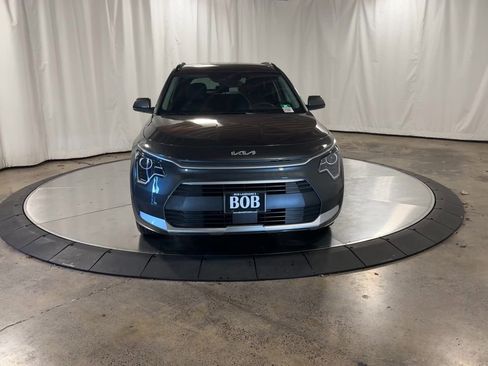 Certified 2025 Kia Niro EX image 5