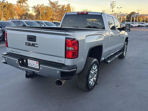 Used 2019 GMC Sierra 2500 SLT w/ Duramax Plus Package image 5