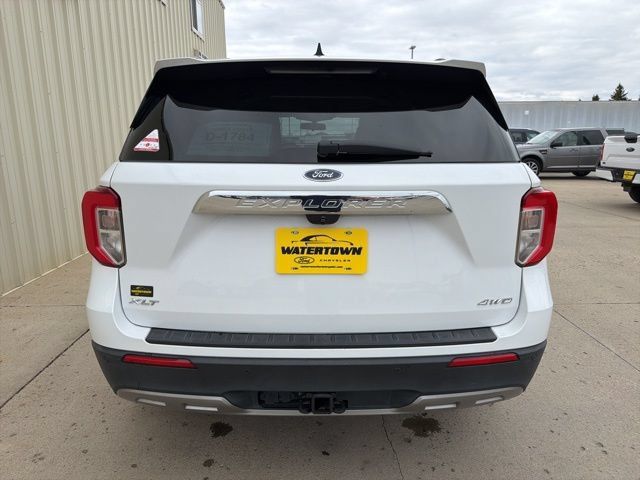 Used 2022 Ford Explorer XLT w/ Equipment Group 202A AWD/4WD image 6