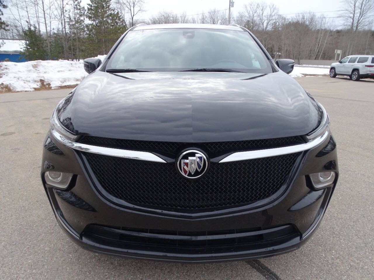 Used 2022 Buick Enclave AWD Essence w/ Sport Touring Edition image 4