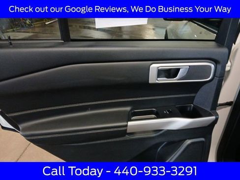 Certified 2023 Ford Explorer XLT image 32