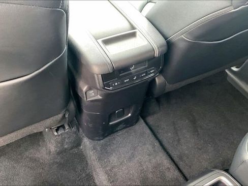 Used 2025 Toyota Grand Highlander AWD image 35