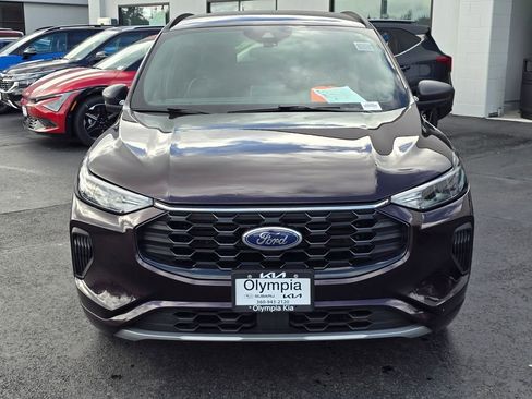 Used 2023 Ford Escape ST-Line w/ Equipment Group 301A image 2