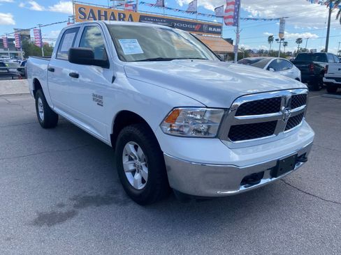 Used 2022 RAM 1500 Classic SLT w/ Electronics Group AWD/4WD image 4