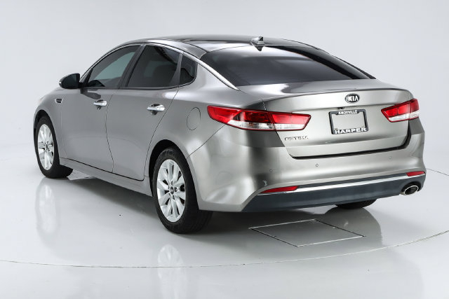 Used 2018 Kia Optima LX w/ Convenience Package FWD image 10
