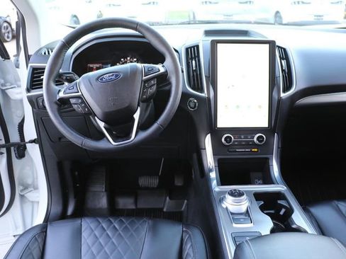 Used 2024 Ford Edge Titanium w/ Equipment Group 301A image 17