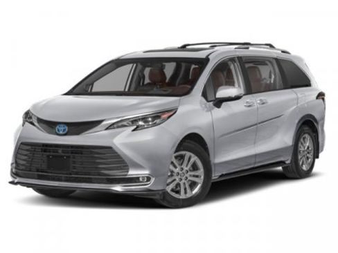 Used 2025 Toyota Sienna Platinum image 4