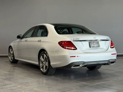 Used 2017 Mercedes-Benz E 300 4MATIC image 8