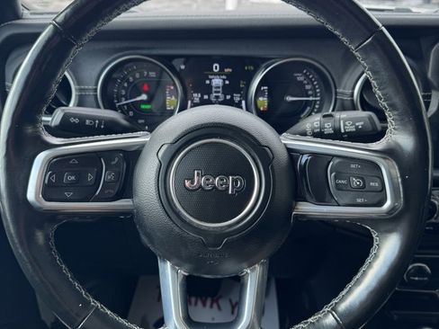 Used 2023 Jeep Wrangler Unlimited Sahara w/ Cold Weather Group image 16