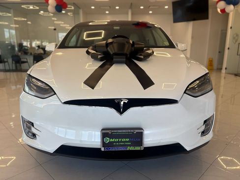 Used 2019 Tesla Model X AWD/4WD image 2