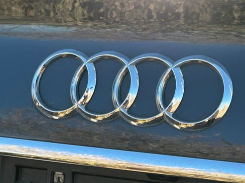 Used 2023 Audi A4 2.0T Premium w/ Convenience Package image 16