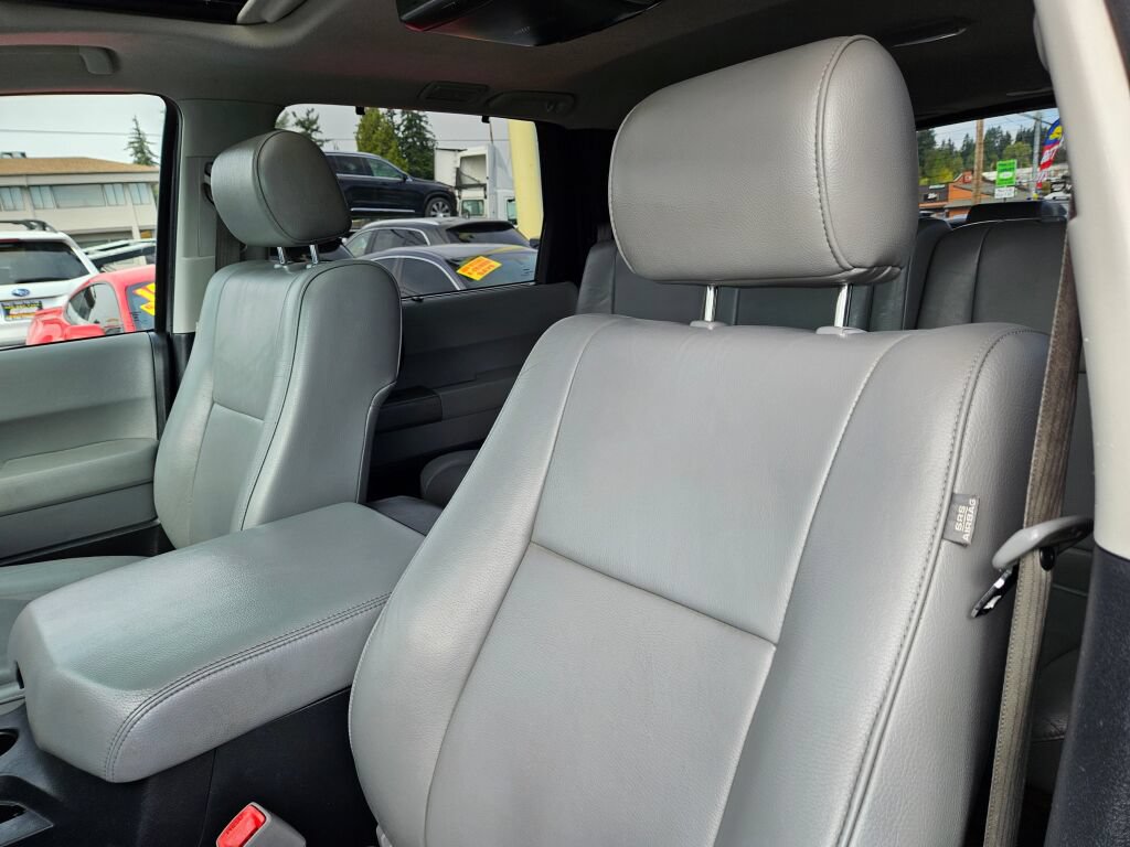Used 2011 Toyota Sequoia Limited AWD/4WD image 19