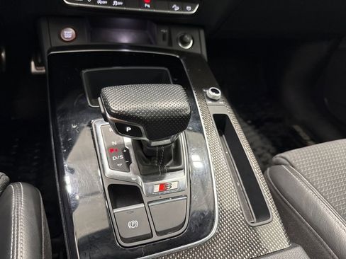 Used 2022 Audi SQ5 Premium image 34