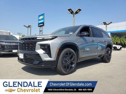 New 2026 Chevrolet Traverse RS w/ LPO, Floor Liner Package FWD image 16