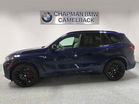 Used 2026 BMW X5 xDrive40i w/ M Sport Package image 3