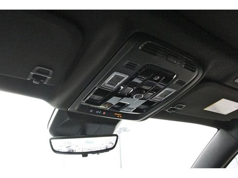 Used 2025 Cadillac Escalade ESV Sport AWD/4WD image 27