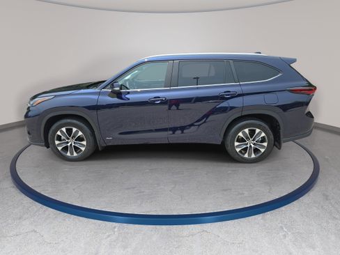 New 2026 Toyota Highlander XLE AWD/4WD image 8