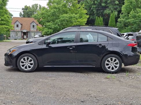 Used 2023 Toyota Corolla LE FWD image 5