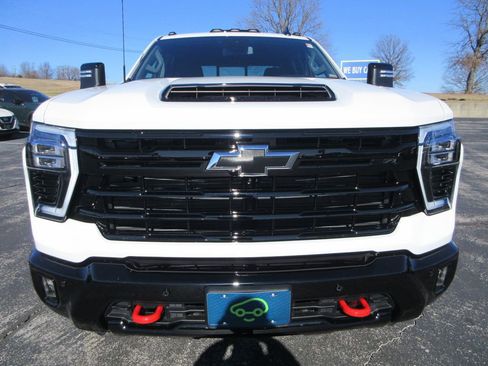 Certified 2025 Chevrolet Silverado 3500 LT w/ Trail Boss Package image 8