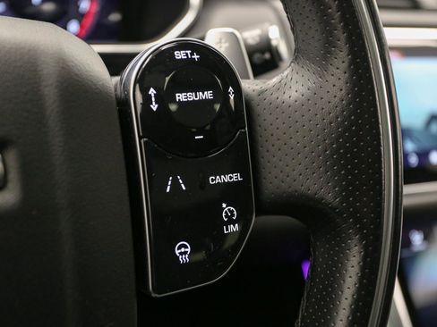 Used 2020 Land Rover Range Rover Sport HSE Dynamic image 39