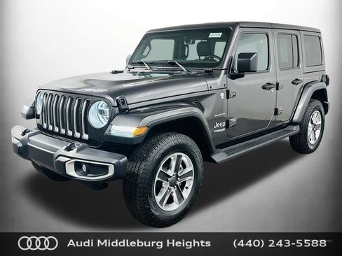 Used 2021 Jeep Wrangler Unlimited Sahara AWD/4WD image 4
