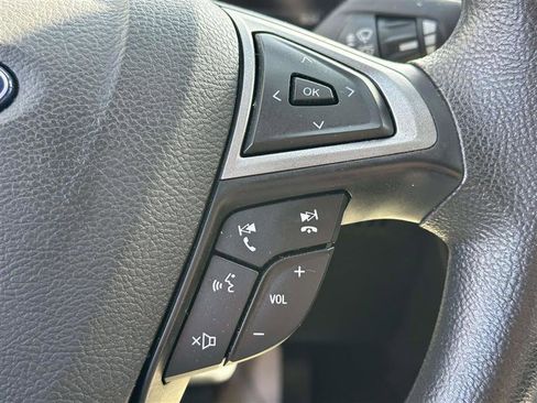 Used 2019 Ford Fusion SE image 15