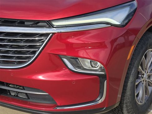 Used 2024 Buick Enclave Premium image 31