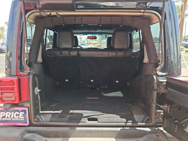 Used 2016 Jeep Wrangler Unlimited Sahara AWD/4WD image 6
