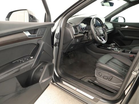 Certified 2022 Audi Q5 2.0T Premium Plus w/ Premium Plus Package image 15