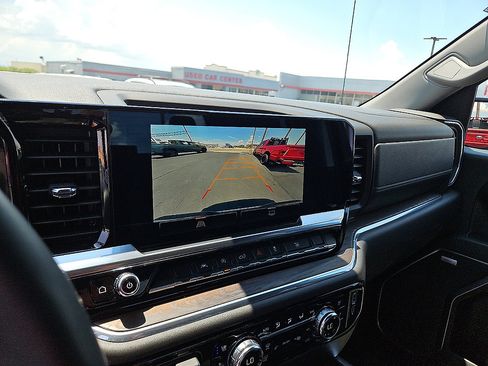 Used 2025 GMC Sierra 1500 SLT RWD image 16