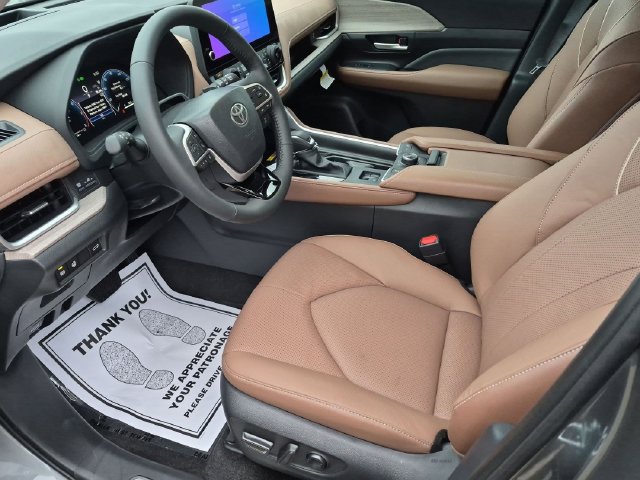 Certified 2026 Toyota Grand Highlander AWD image 11