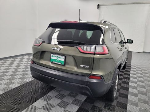 Used 2020 Jeep Cherokee Latitude Plus w/ Mopar Interior Package FWD image 7