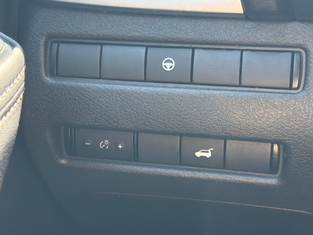 Used 2021 Nissan Rogue SV w/ Premium Package FWD image 33