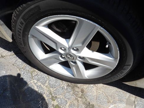 Used 2013 Lexus ES 300h w/ Luxury Pkg FWD image 15