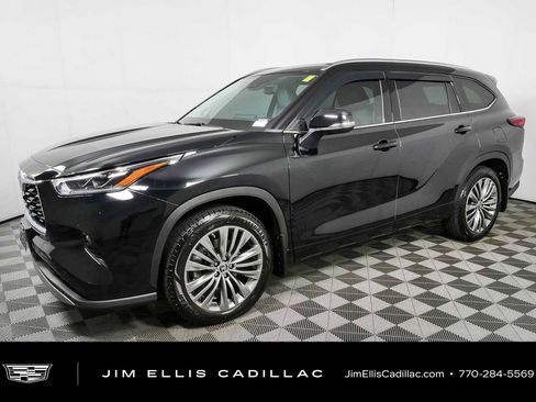 Used 2021 Toyota Highlander Platinum AWD/4WD image 28