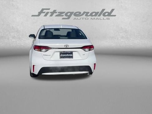 Used 2022 Toyota Corolla LE image 40