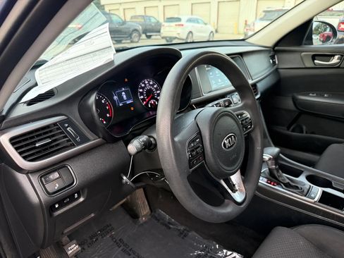 Used 2018 Kia Optima LX FWD image 17