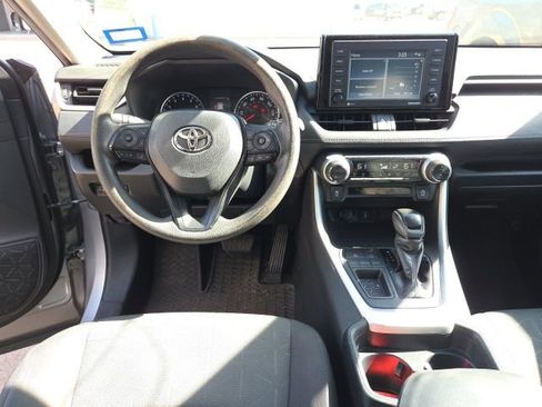 Used 2021 Toyota RAV4 XLE image 8