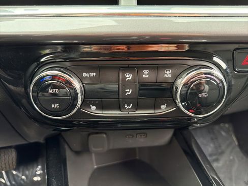 Used 2024 Chevrolet Trax ACTIV w/ Driver Confidence Package FWD image 28