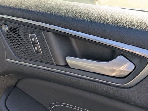 Used 2023 Ford Edge Titanium image 32