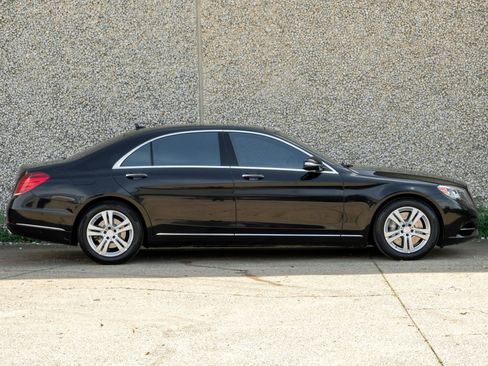 Used 2017 Mercedes-Benz S 550 Sedan image 8