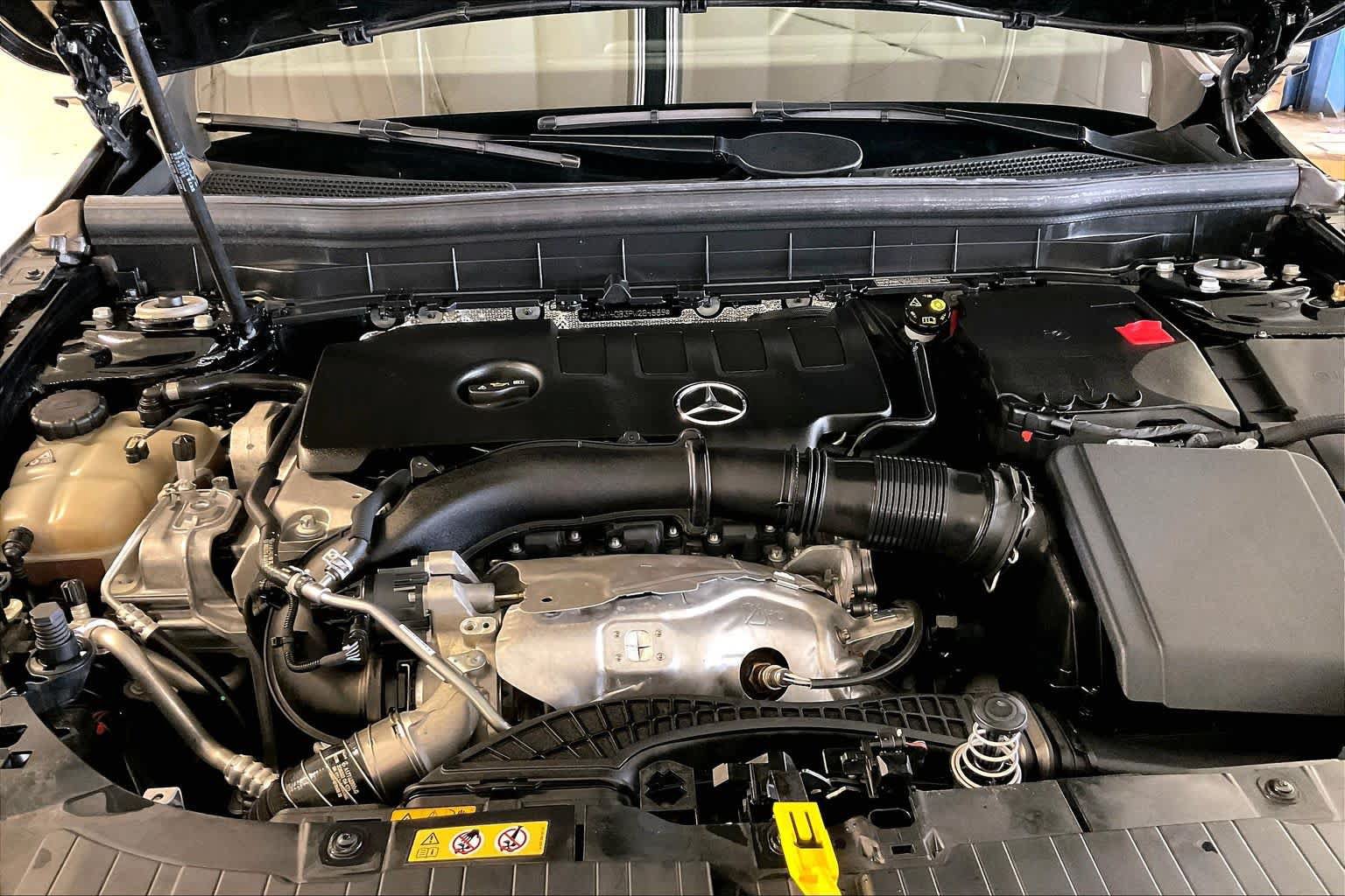 Used 2023 Mercedes-Benz GLB 250 image 27