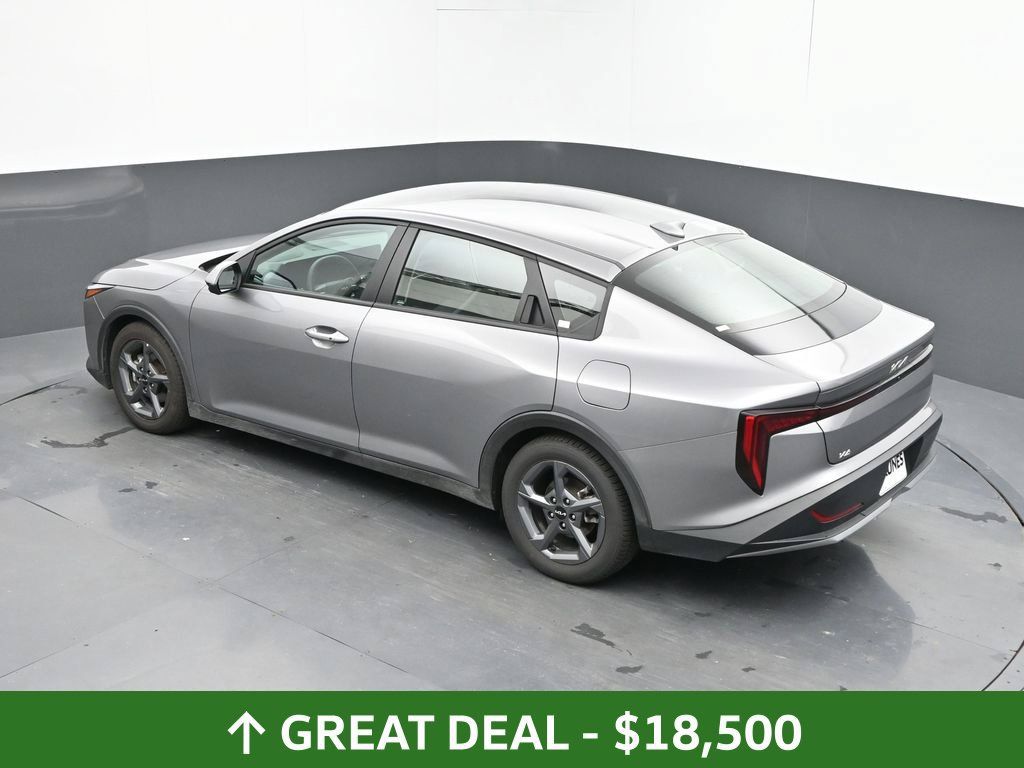 Used 2025 Kia K4 FWD image 33