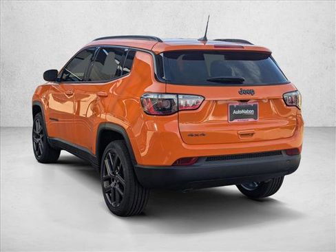 New 2026 Jeep Compass Latitude image 9