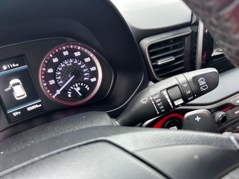 Used 2020 Hyundai Veloster 2.0 Premium image 17