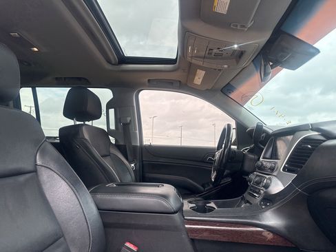 Used 2019 GMC Yukon XL SLT image 26